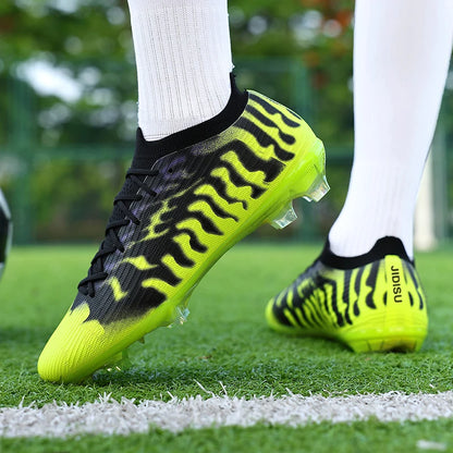Nouvelles chaussures de football pour hommes, légères, de haute qualité, pour terrain gazonné, best-seller, crampons antidérapants mi-montants pour l'entraînement en extérieur