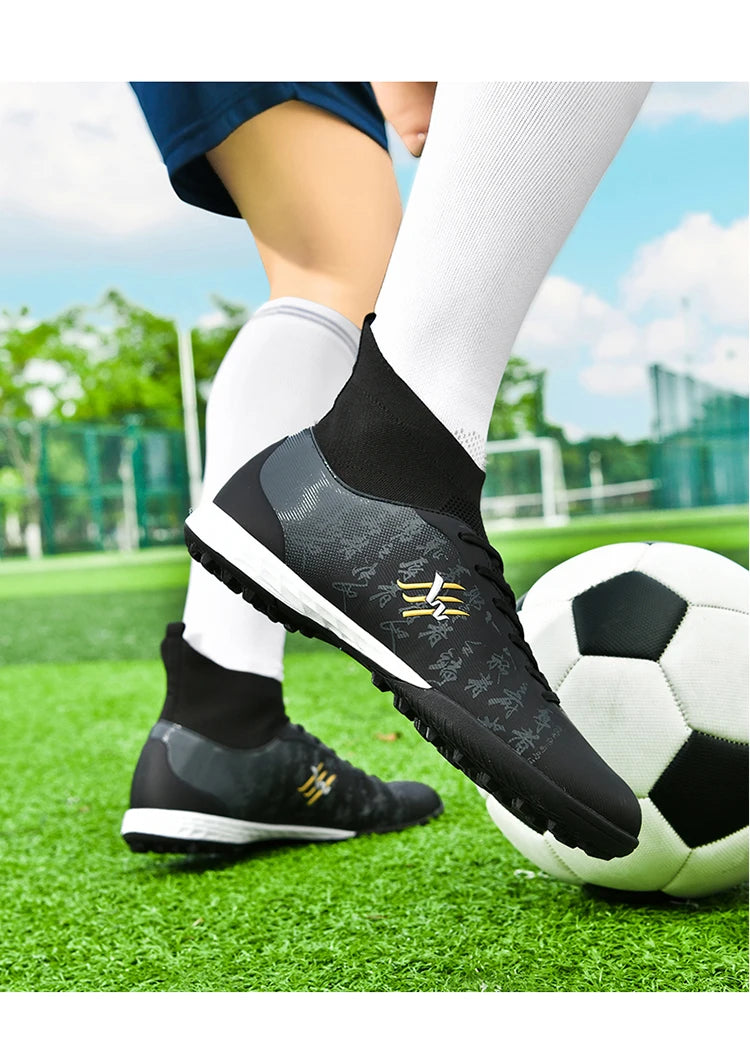 Nouvelles bottes de Football hommes chaussures de Football crampons chaussure de Football professionnelle hauts pointes antidérapantes pour grands garçons large baskets d'entraînement