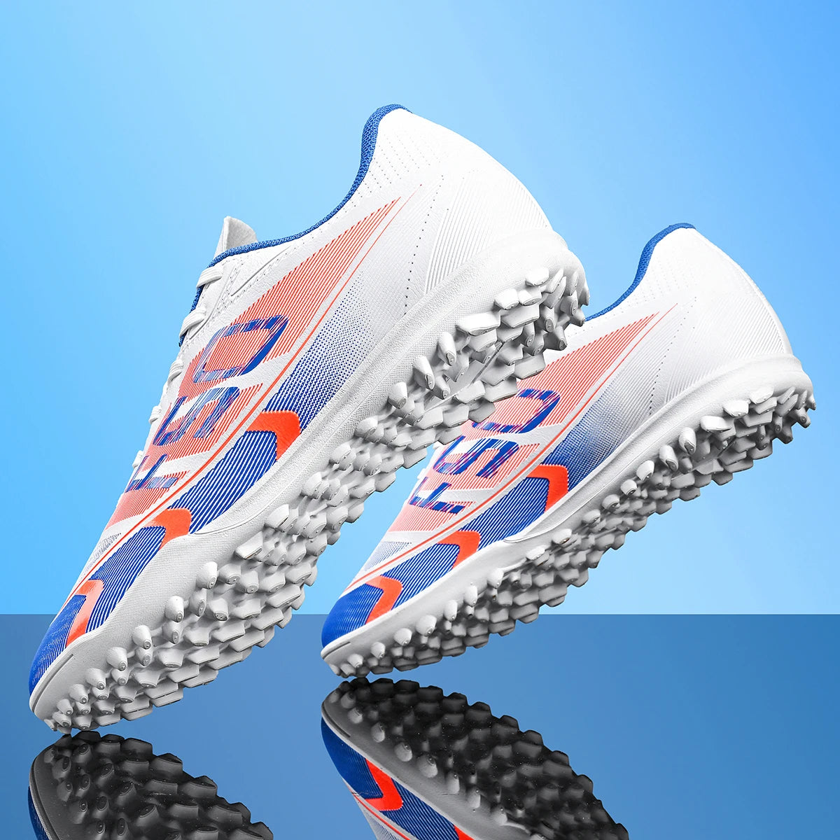 Chaussures de football TF économiques, tige en mélange PU, crampons en caoutchouc dense, antidérapantes, durables, chaussures de football pour terrain synthétique à prix abordable