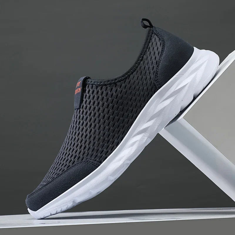 2025 New Shoes Men Loafers Light Walking Breathable Summer Comfortable Casual Shoes Men Sneakers Zapatillas Hombre Plus