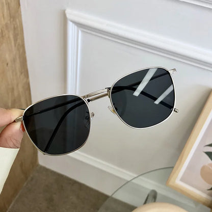 Fashion Metal Square Sunglasses Women Men Stylish Round Sun Glasses Ladies Retro Black Driving Shades UV400