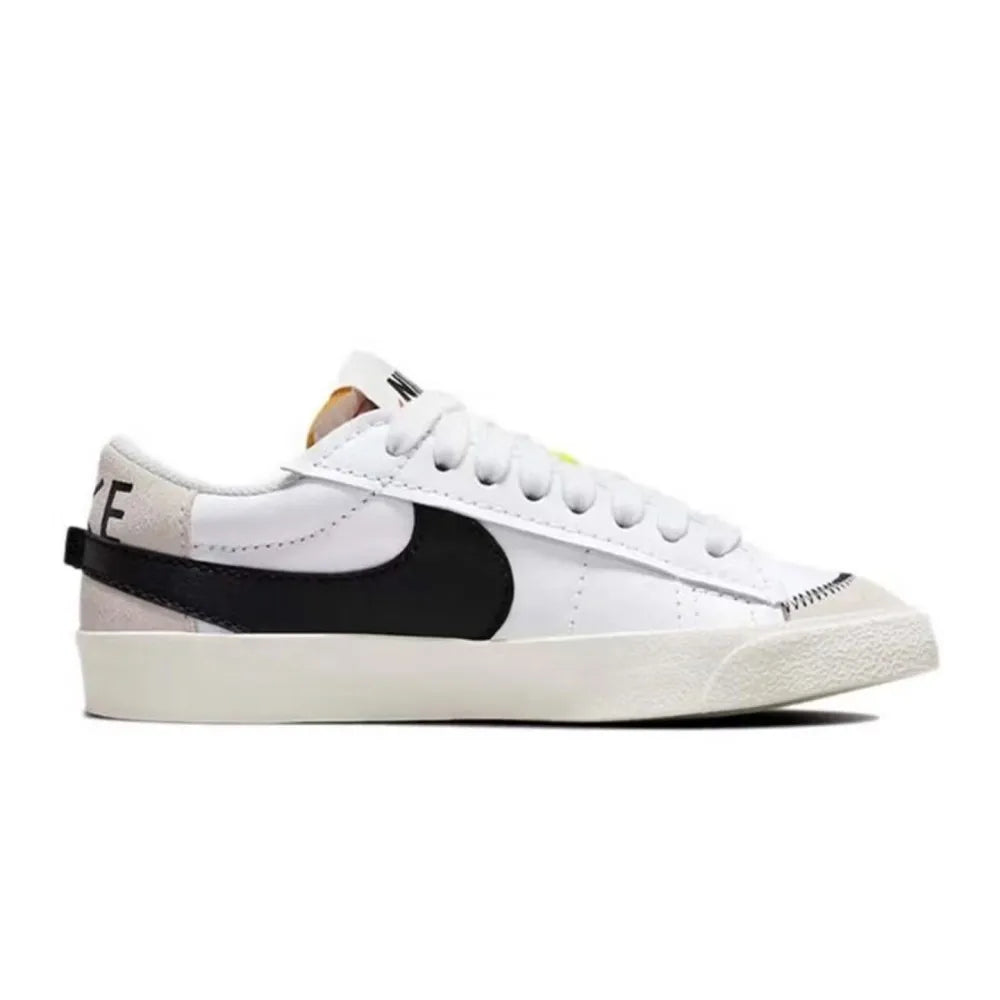 Nike Blazer sneakers i klassisk retro-design – holdbar komfort til afslappet hverdagsbrug DQ1470-101