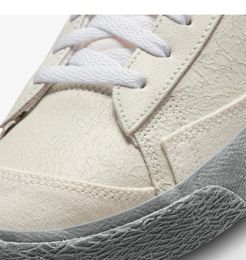 Adidași sport casual pentru bărbați Nike Blazer Mid '77 SE autentici DV0797-100