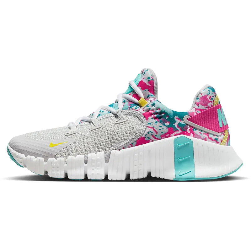 Originálne dámske pohodlné bežecké topánky Nike Free Metcon 4 DQ0304-001