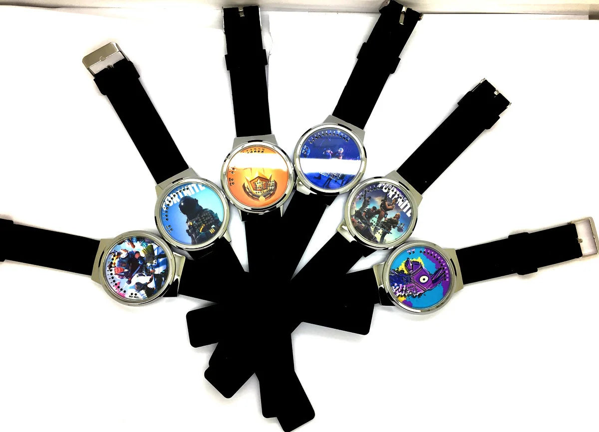 Reloj Fortnite de moda cute, cartoon y kawaii personalizado con luz nocturna LED táctil, reloj electrónico para estudiantes, regalo para amigos