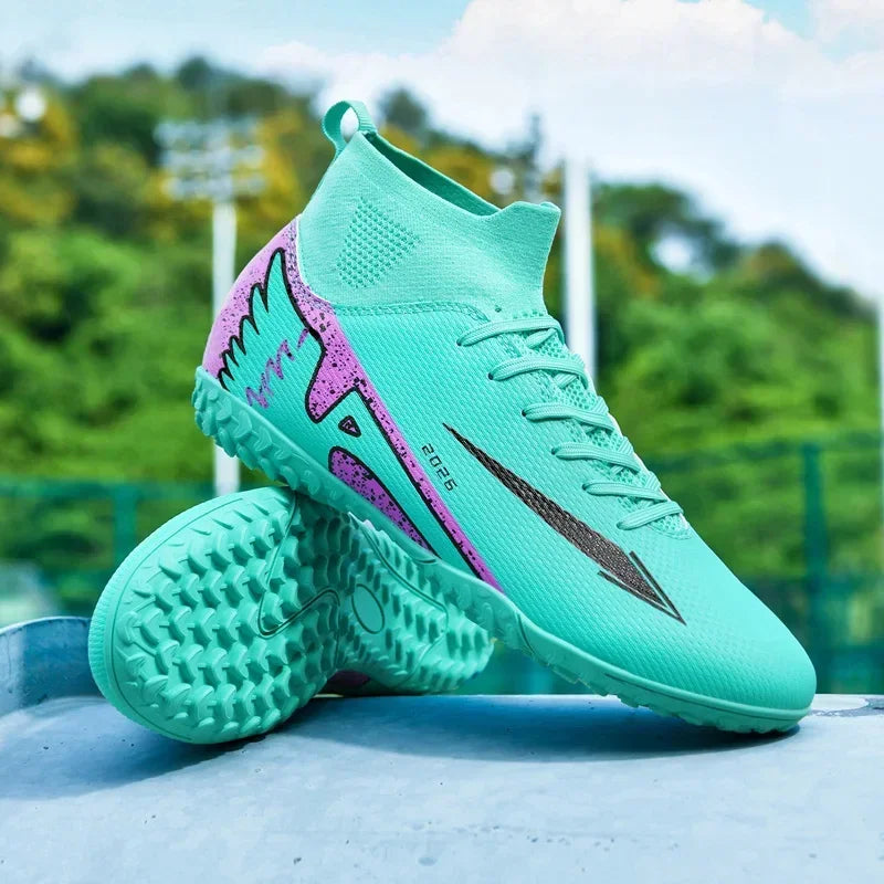 Nouvelles chaussures de football pour hommes, chaussures de sport d'extérieur, ultra-légères, de haute qualité, à cheville haute, chaussures de football en salle antidérapantes, futsal antidérapant.
