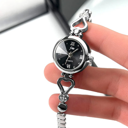 UTHAI CQ398 Fashionable Women watch exquisite heart bracelet waterproof quartz watch light luxury clock gift，watches for woman
