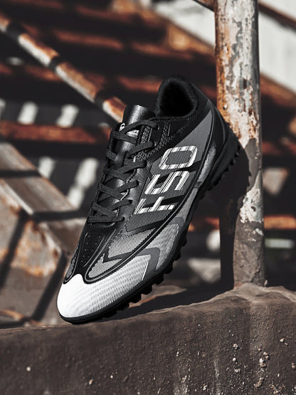 Chaussures de football pour hommes, modèle TF pour terrains synthétiques, tige en PU respirant, crampons en caoutchouc antidérapants, baskets de football pour adultes, idéales pour l’entraînement sur gazon synthétique