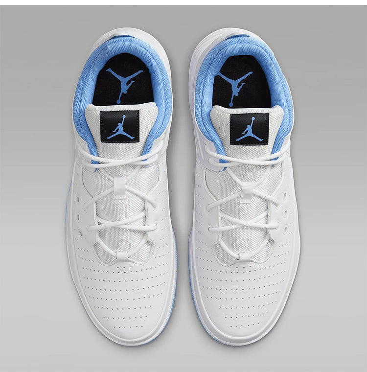 Nike uradni originalni moški športni čevlji z oblazinjenim podplatom Jordan Max Aura 5 DZ4353-106