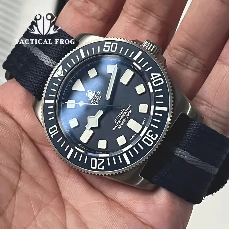 Tactical Frog FXD V4 Mechanische Uhr NH35 Automatikwerk Titan-Herrenuhr 200m wasserdicht Saphirglas Leuchtzeiger 42mm Uhr