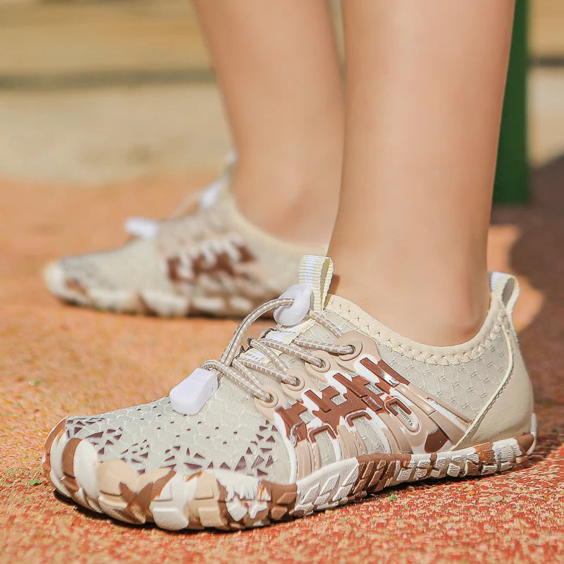 New 12 Colors Water Shoes Kids Summer Beach Five Fingers Barefoot Swimming Aqua Shoes Quick Dry Seaside River Children Sneakers