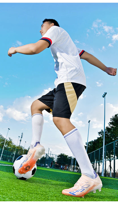 New Men Football Boots Non-Slip Match Grass Cleats High-top High-quality Soccer Shoes Futsal Sneakers Indoor Hot-selling Outdoor