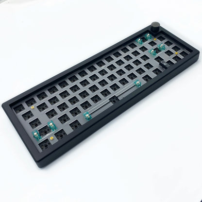 Kit tastiera meccanica personalizzata GMK67 65% Gasket Bluetooth 2.4G wireless hot-swappable con retroilluminazione RGB