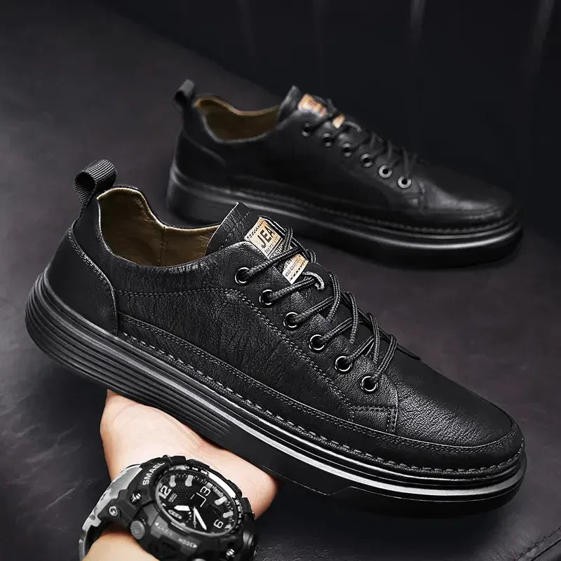 Sneakers classiche da uomo con plateau, scarpe casual slip-on da uomo, sneakers in pelle, nuove scarpe basse comode, mocassini da uomo per la primavera