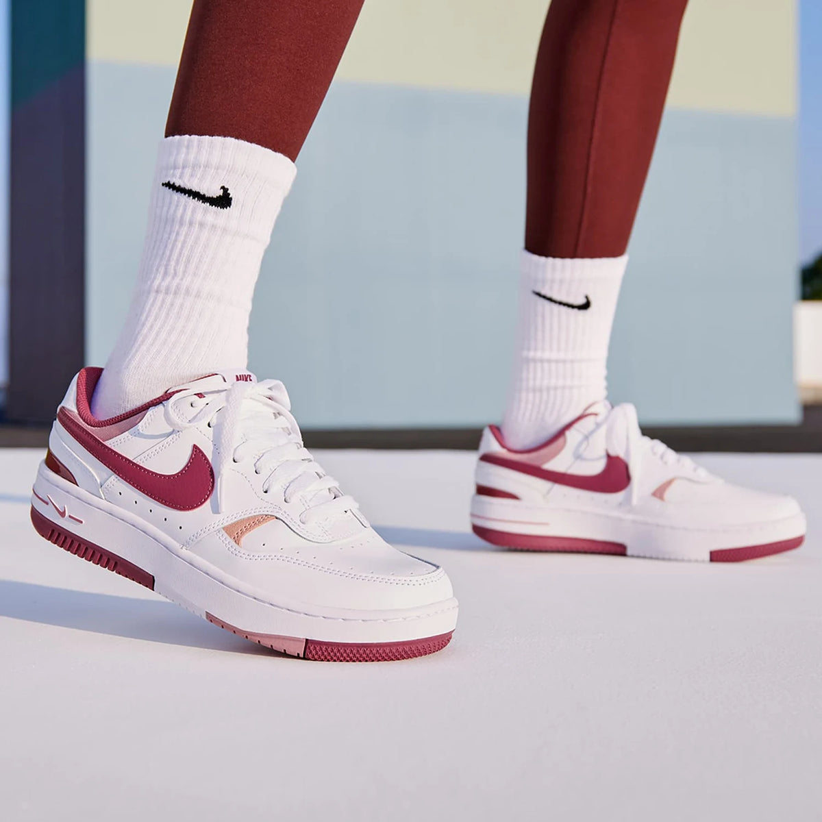 Оригинални дамски ретро спортни маратонки Nike Gamma Force с дебела подметка и издръжлива конструкция FQ8877-100