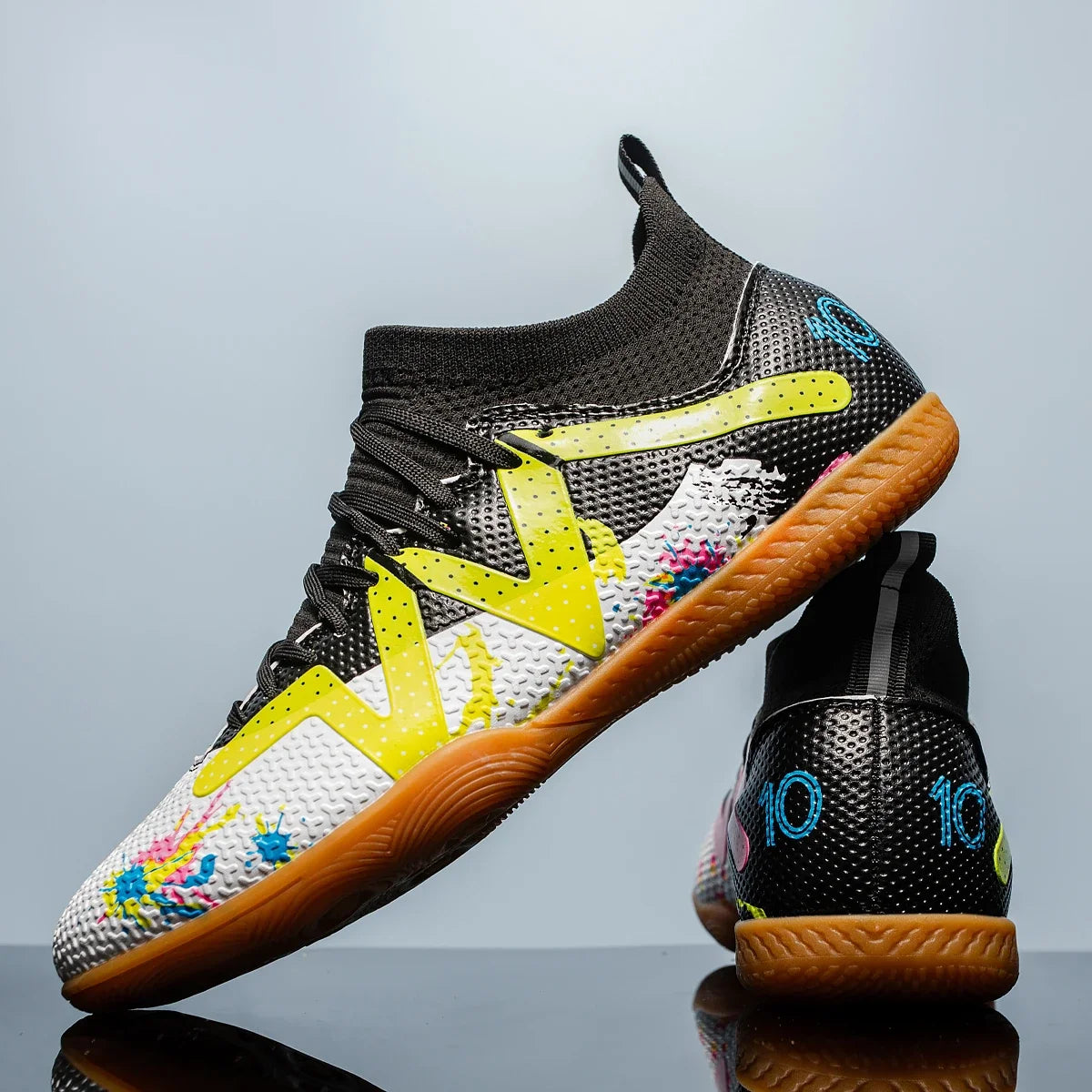 Botte de Football en salle, crampons de Futsal professionnels pour hommes, chaussures de Football pour adultes, durables, confortables, antidérapantes, baskets d'entraînement pour adolescents