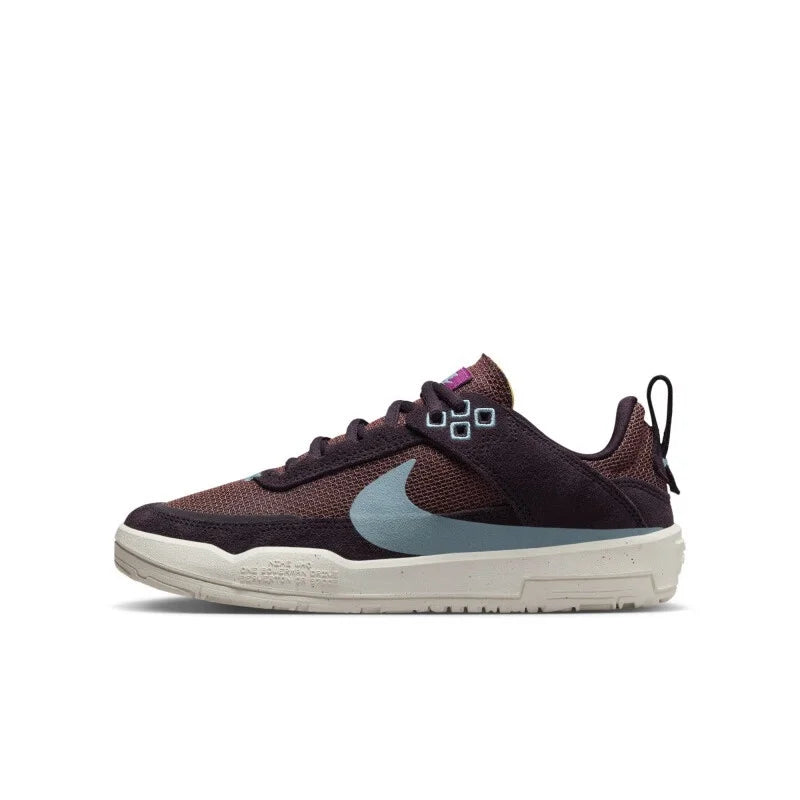 Nike's New SB Series Women's Skate Shoes with Strong Grip, Lightweight, Durable, Comfortable Mesh Material, Suitable for Daily Commuting, Low-Top Flat Shoes, SB Day One Unique Color-Blocking, Eye-Catching, Versatile Casual Sneakers