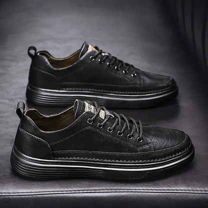 Sneakers classiche da uomo con plateau, scarpe casual slip-on da uomo, sneakers in pelle, nuove scarpe basse comode, mocassini da uomo per la primavera