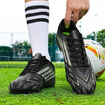 Nouvelles chaussures de football pour hommes, baskets confortables, chaussures de football professionnelles à cheville haute, chaussures de sport unisexes antidérapantes TF/FG pour garçons