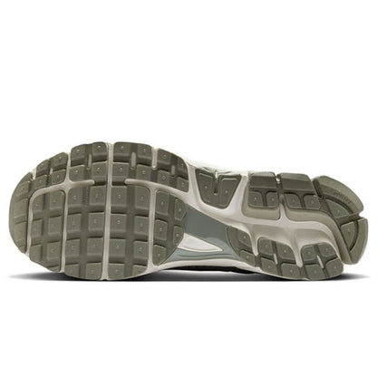 Original New Arrival NIKE ZOOM VOMERO 5 Men's Running Shoes Sneakers