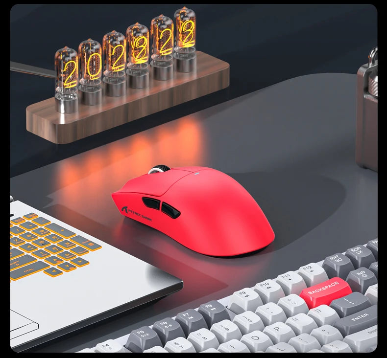 Ratón gaming inalámbrico ATTACK SHARK X11SE, trimodo, superligero de 63g con sensor PAW3311, 22000 DPI, batería de 300mAh, controlador dual