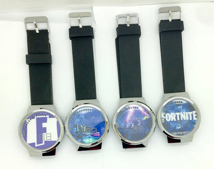 Reloj Fortnite de moda cute, cartoon y kawaii personalizado con luz nocturna LED táctil, reloj electrónico para estudiantes, regalo para amigos