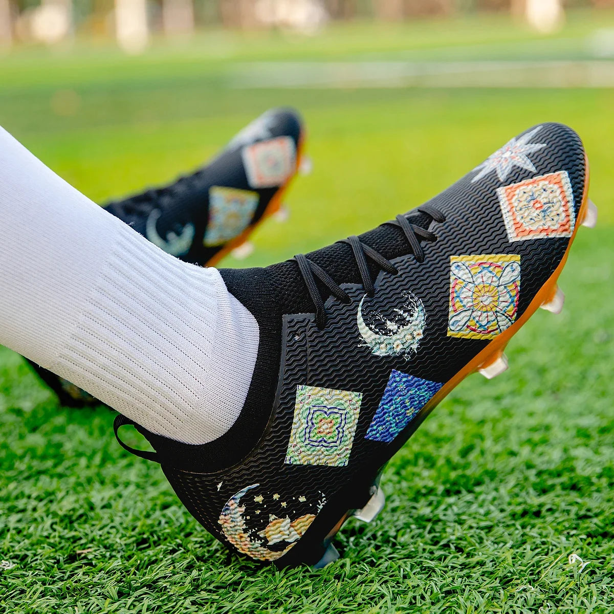 Scarpe da calcio professionali Lawn Nails resistenti all'usura, multicolore, con forte aderenza e grande equilibrio, per allenamento estivo all'aperto