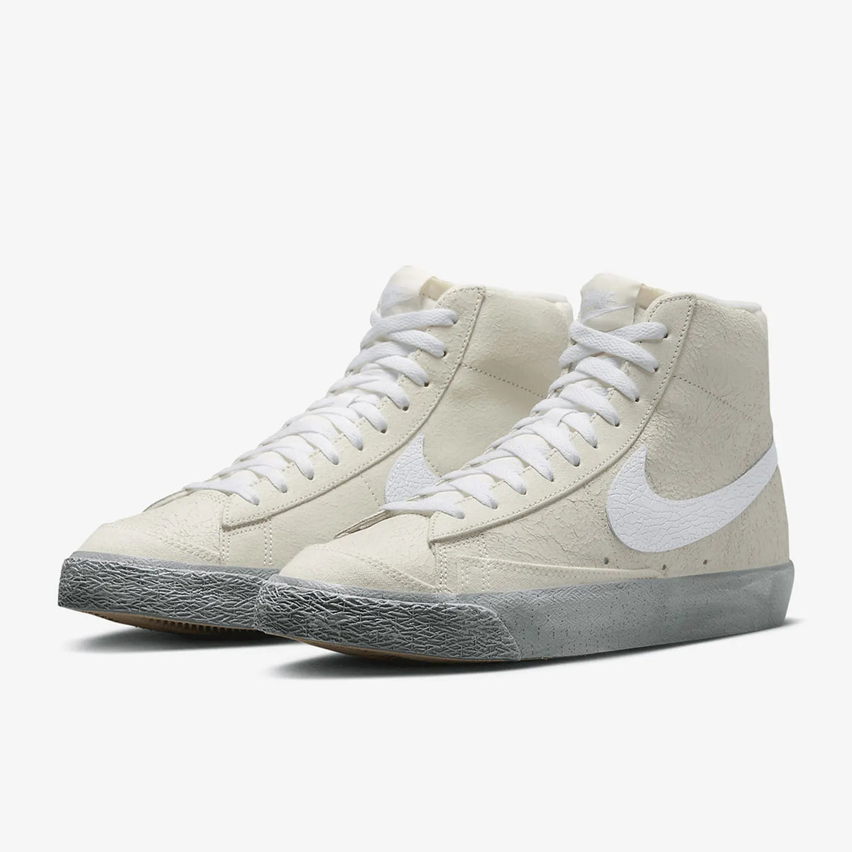 Adidași sport casual pentru bărbați Nike Blazer Mid '77 SE autentici DV0797-100
