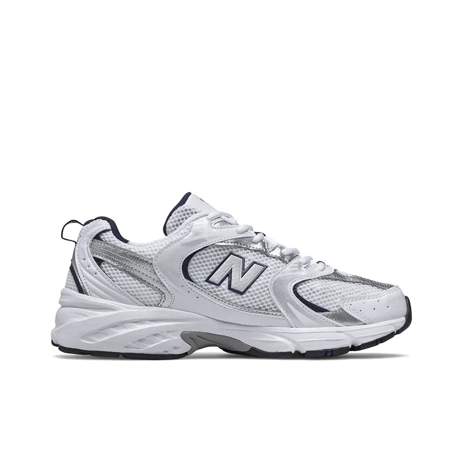 Sapatilhas New Balance com painéis em mesh MR530SG