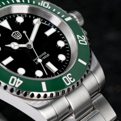 Watchdives WD1680Q V2 Green Dial Quartz Watches VH31 Sweep Second Movement Sapphire 200M Waterproof Stainless steel WristWatch