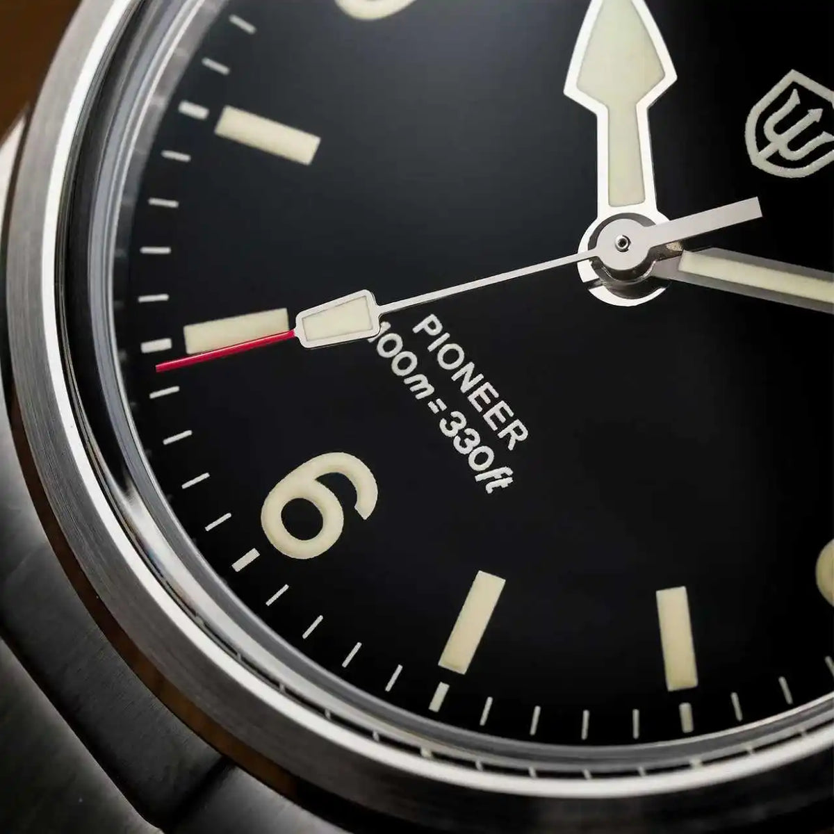 Montre à quartz pour homme Watchdives WD1960S V2, style vintage, cadran crème, 36 mm, mouvement VH31 à trotteuse fluide, verre saphir bombé, étanche 10 ATM, aiguilles luminescentes, boîtier en acier inoxydable