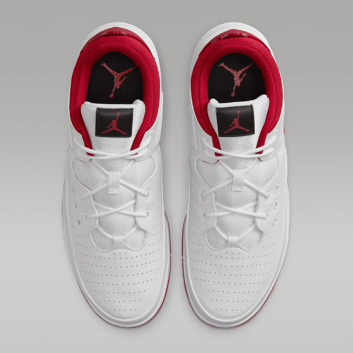Nike uradni originalni moški športni čevlji z oblazinjenim podplatom Jordan Max Aura 5 DZ4353-106