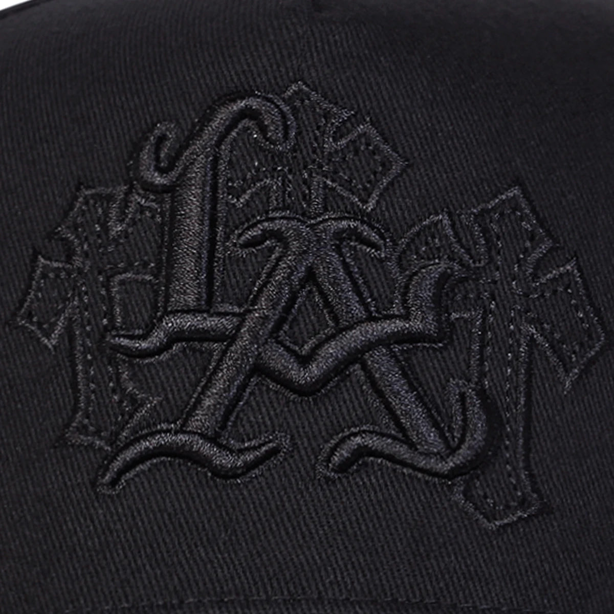 Unisex LA Letter Cross Embroidery Baseball Caps Spring and Autumn Outdoor Adjustable Casual Hats Sunscreen Hat Sports Cap