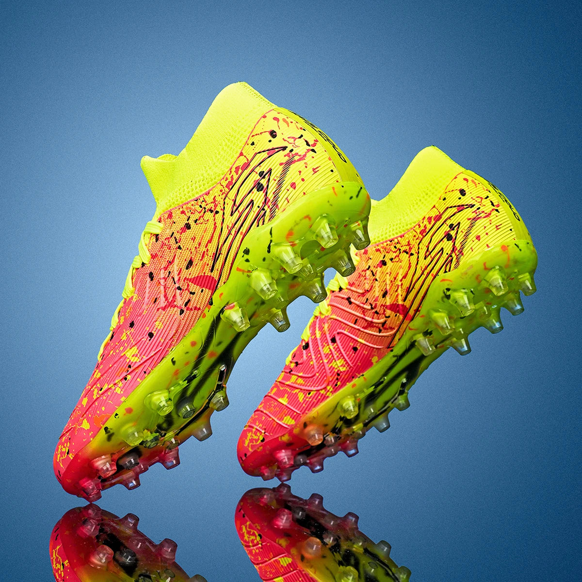 Chaussures de football pour hommes, modèle AG FG, tige en maille ultra-légère, soutien stable de la voûte plantaire, idéales pour les entraînements prolongés sur terrain de gazon extérieur.