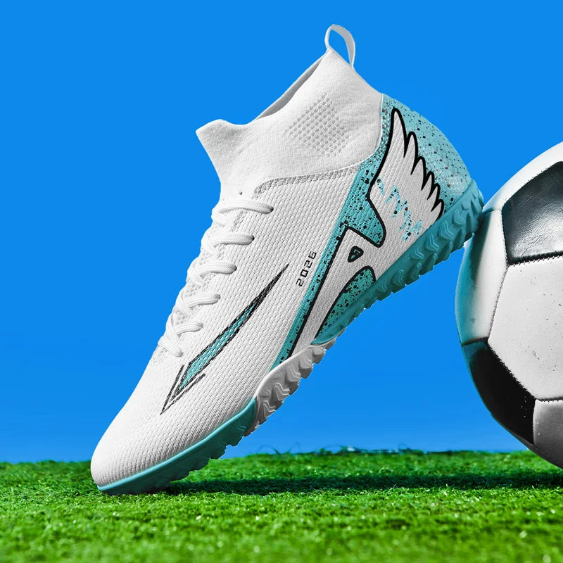 Nouvelles chaussures de football pour hommes, chaussures de sport d'extérieur, ultra-légères, de haute qualité, à cheville haute, chaussures de football en salle antidérapantes, futsal antidérapant.