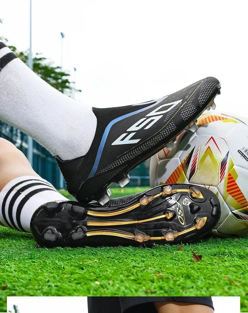 Nouvelles chaussures de football pour hommes, mi-hautes, légères, très vendues, pour l'entraînement sur herbe, antidérapantes, crampons de haute qualité pour l'extérieur.