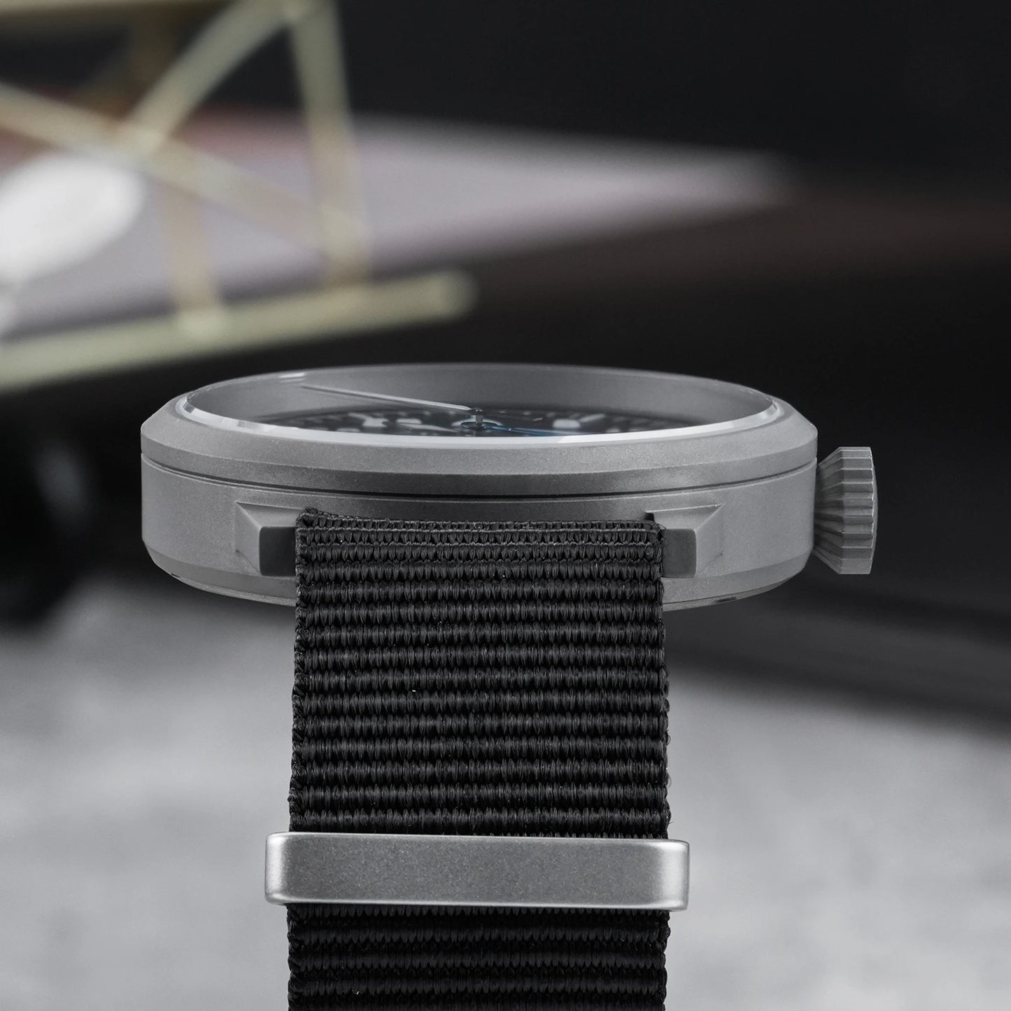 Militado ML10 Quartz Watch VH31 Sweeping Second Movement Sapphire Crystal BGW9 Luminous 10Bar Waterproof 36.9mm Vintage Watches