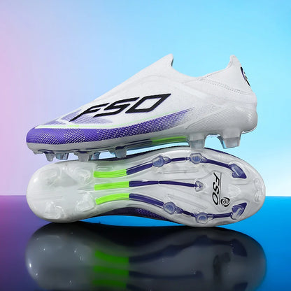 Novas chuteiras de futebol para homem, sapatilhas de futsal para exterior, jogo em relva, antiderrapantes, calçado de futebol de alta qualidade com pitões, best-seller, cano alto, leve